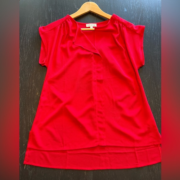 Women’s Red Top - Picture 2 of 9